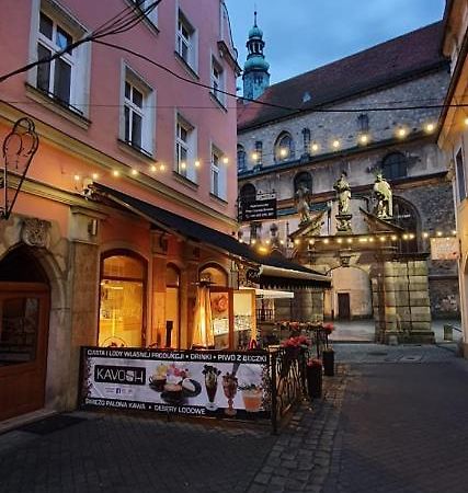 Willa Przy Czarnej Bramie Klodzko Exterior photo