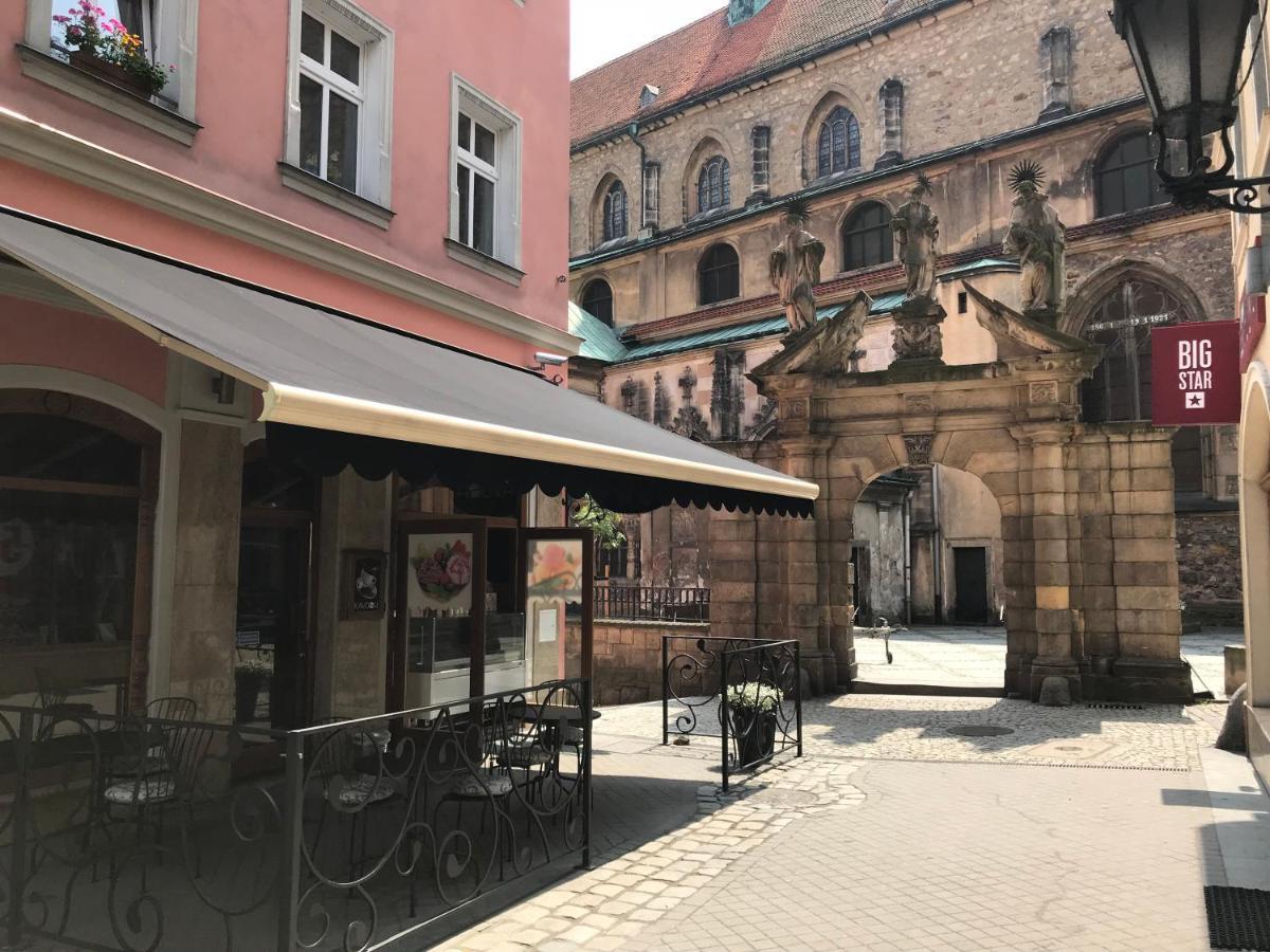 Willa Przy Czarnej Bramie Klodzko Exterior photo